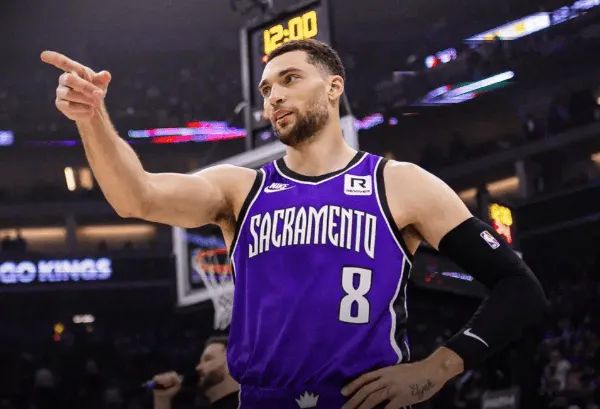 皇冠新体育-拉文全场12投6中，三分6中3得到16分2篮板3助攻1抢断2盖帽